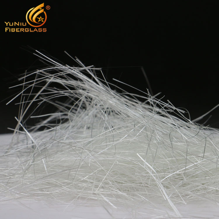 Hebras cortadas de fibra de vidrio de 10-13um de diámetro económico y de alta calidad para tapete de agujas